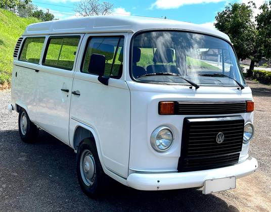 VOLKSWAGEN KOMBI 1.4 MI STD 8V FLEX 4P MANUAL